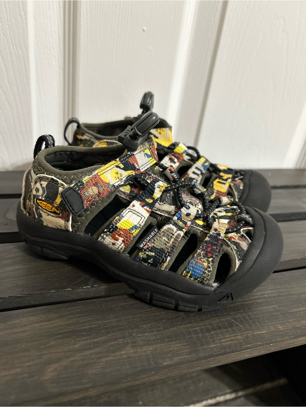 Keen Newport H2 Kids Toddler Water Sandals “Neighbors” print size 10